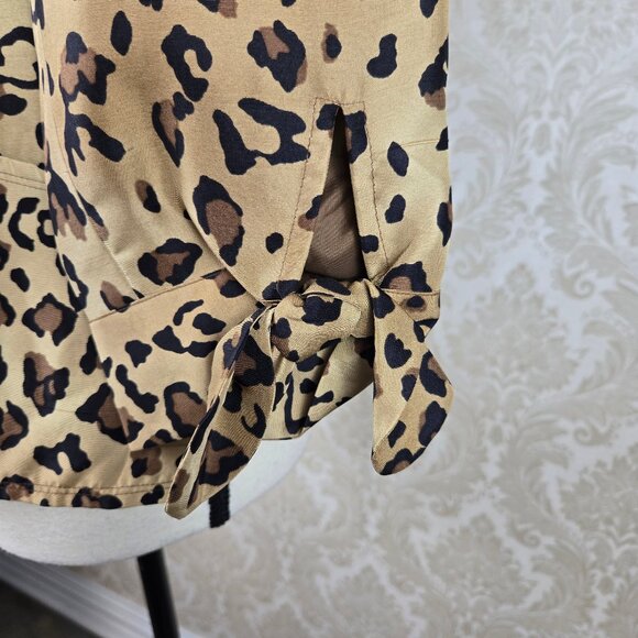 Allison Taylor Size 6 100% Silk Leopard Print Blazer ¾ Sleeve Ties at Cuffs - Picture 6 of 12